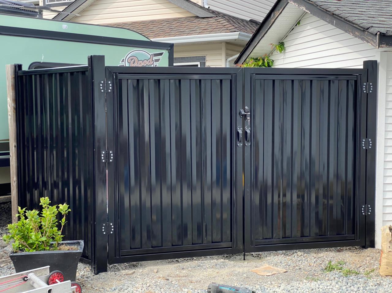 privacy fence Screens